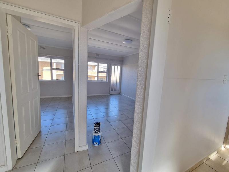 1 Bedroom Property for Sale in Avondale Western Cape